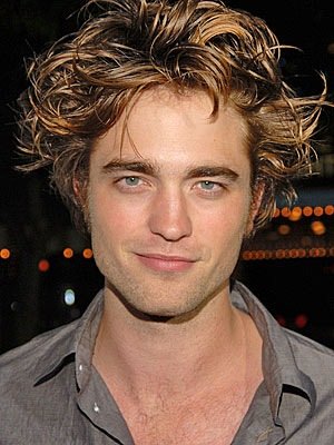 robert pattinson ugly. Rob Pattinson Ugly Hair. It#39;s